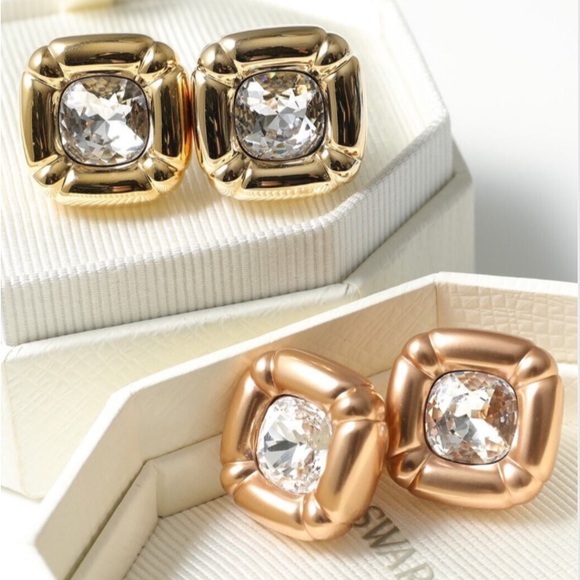 BNIB SWAROVSKI EARRINGS - Picture 6 of 12